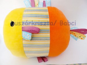 huszárkriszta hal párna2